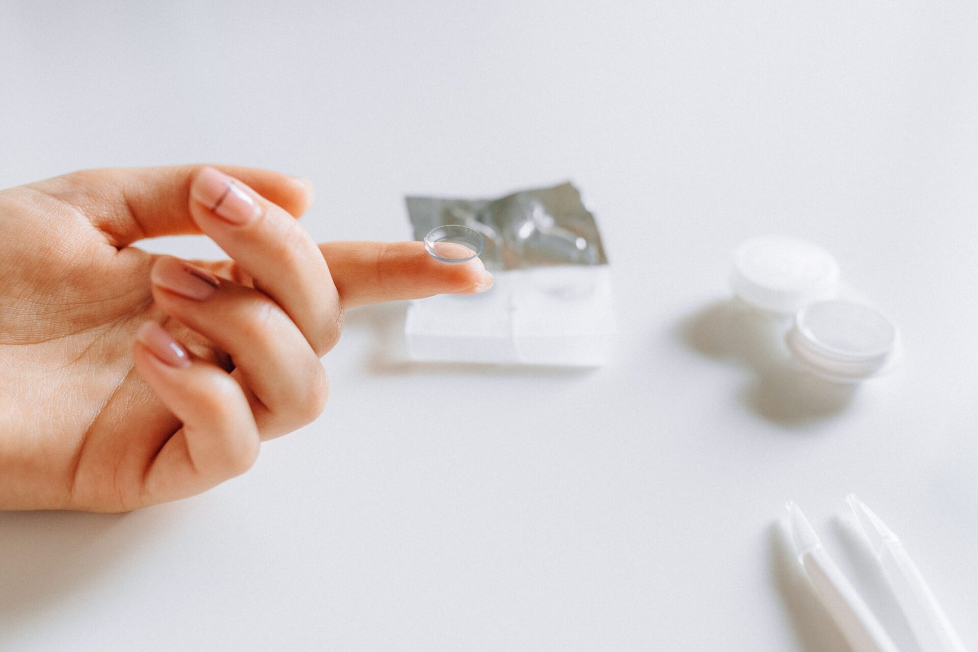 Los beneficios de las lentes de contacto desechables: comodidad y practicidad